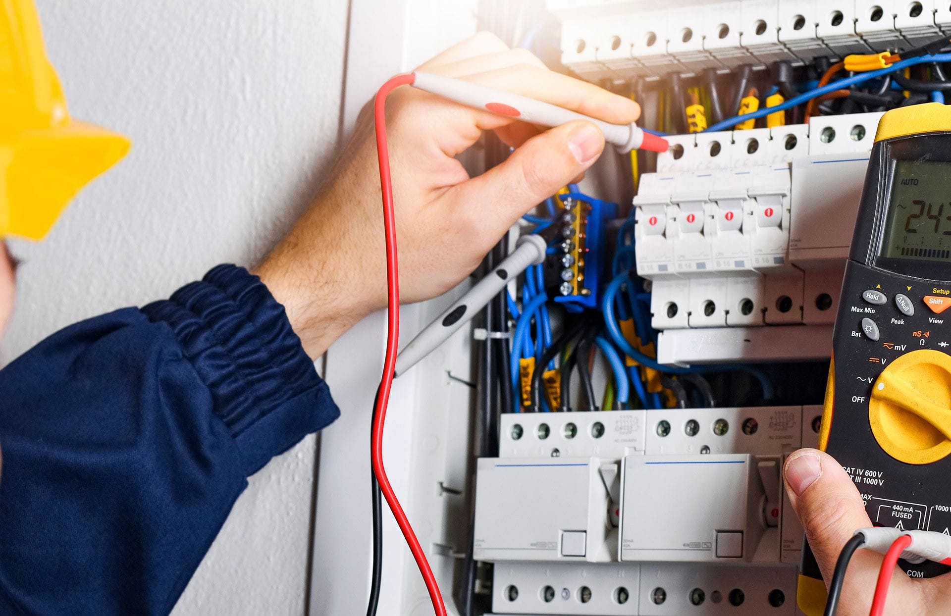 Wie neue Technologien die DGUV V3 Prüfung und die VDE Prüfung effizienter machen